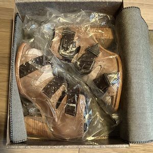 Freebird by Steven: style “violet” in the color taupe. Size 7.